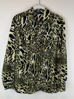 Elementz Olive & Black Animal Print Shirt Size Medium Petite